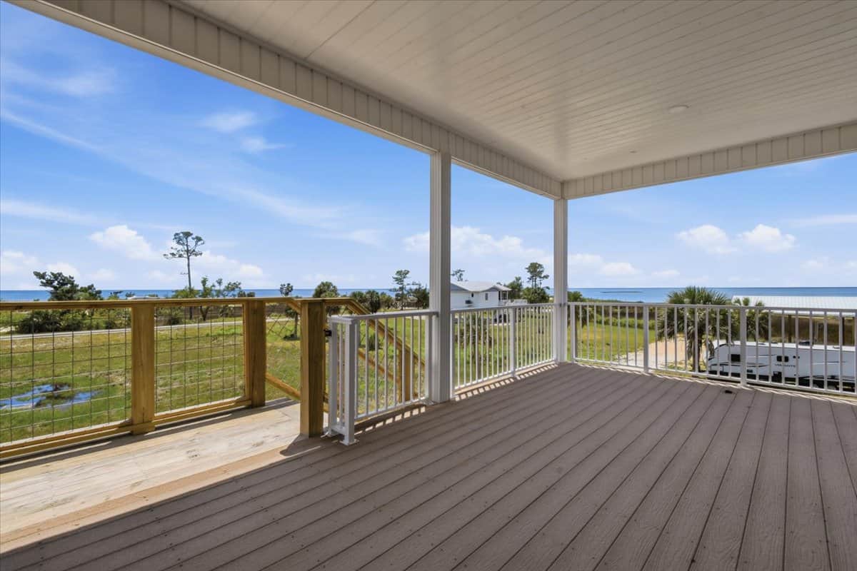 Deck/Balcony
