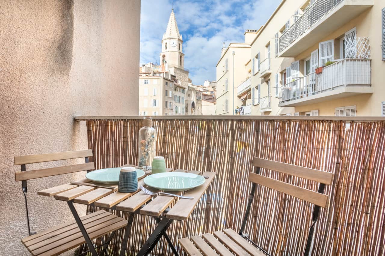 Balcony, table