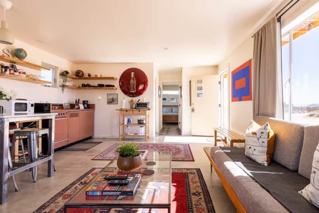 Motel California - Kitchen and Living Room 3