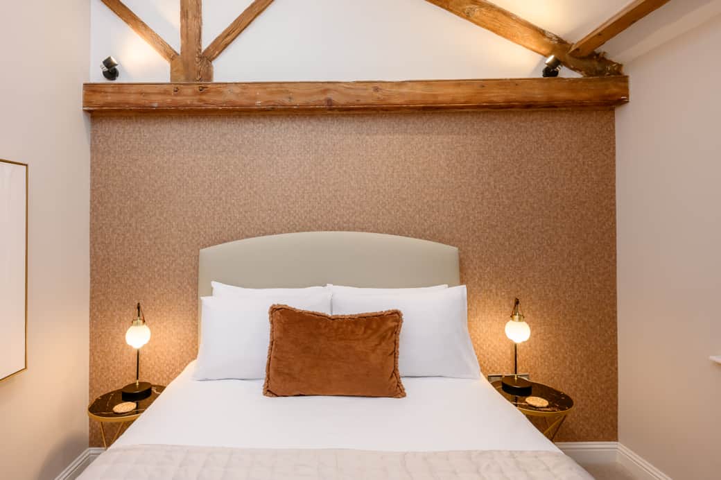 Bedroom 2 King size bed