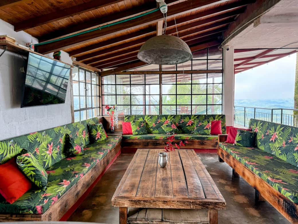 Bright living room with panoramic views – perfect group hangout space