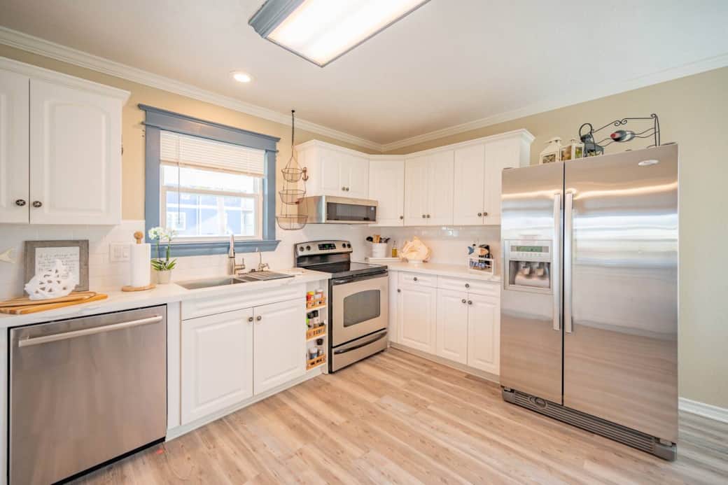 The kitchen has everything you need, no detail has been missed.