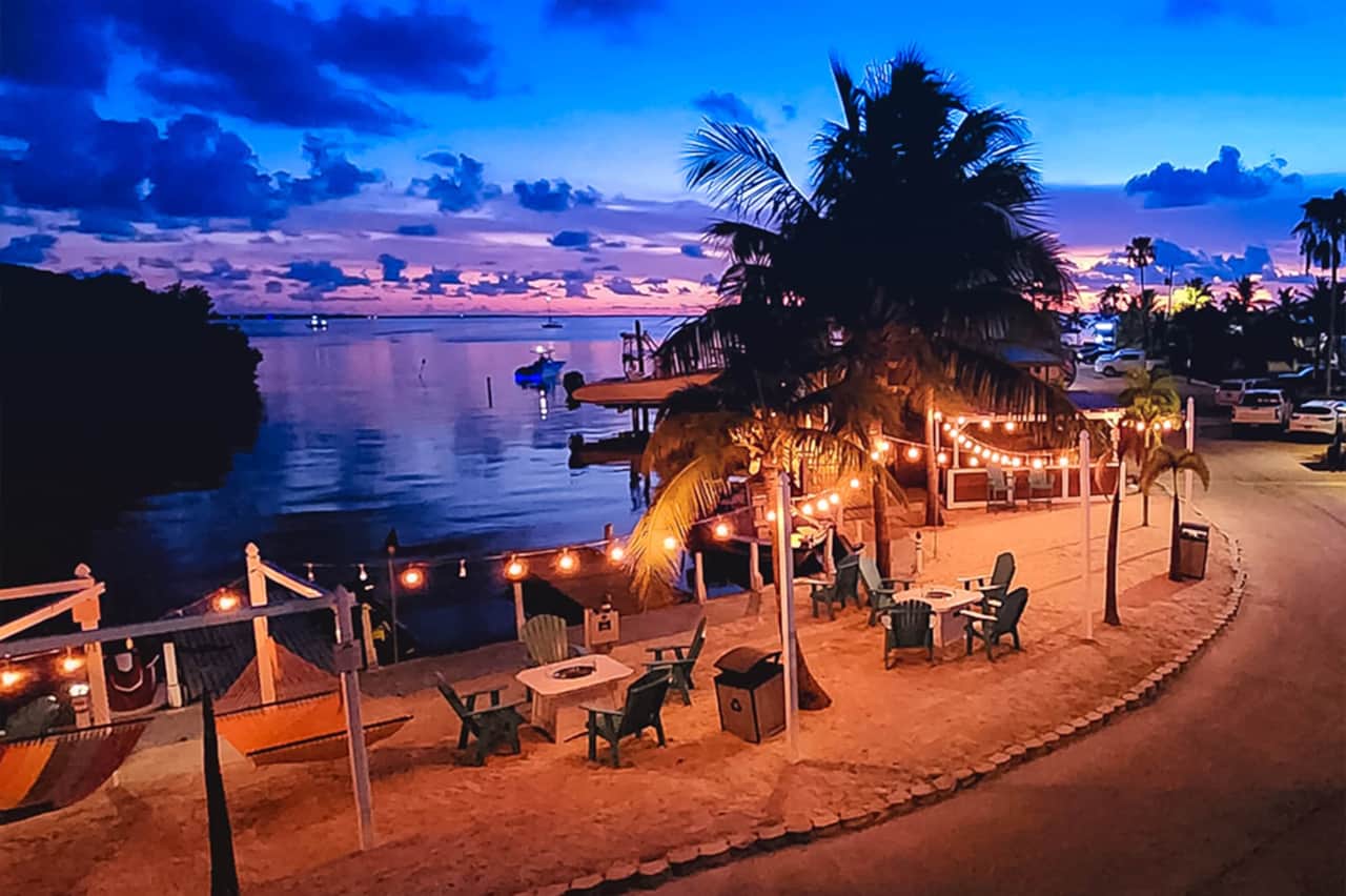 PLAYITA SUNSET