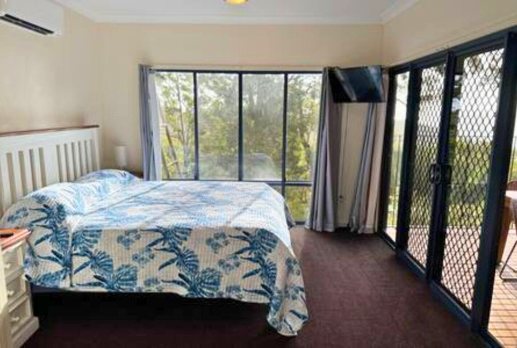 Main bedroom1 Main bedroom1