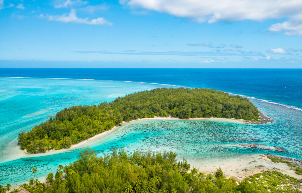 Fareone Island Moorea, French Polynesia Fareone Island Moorea, French Polynesia