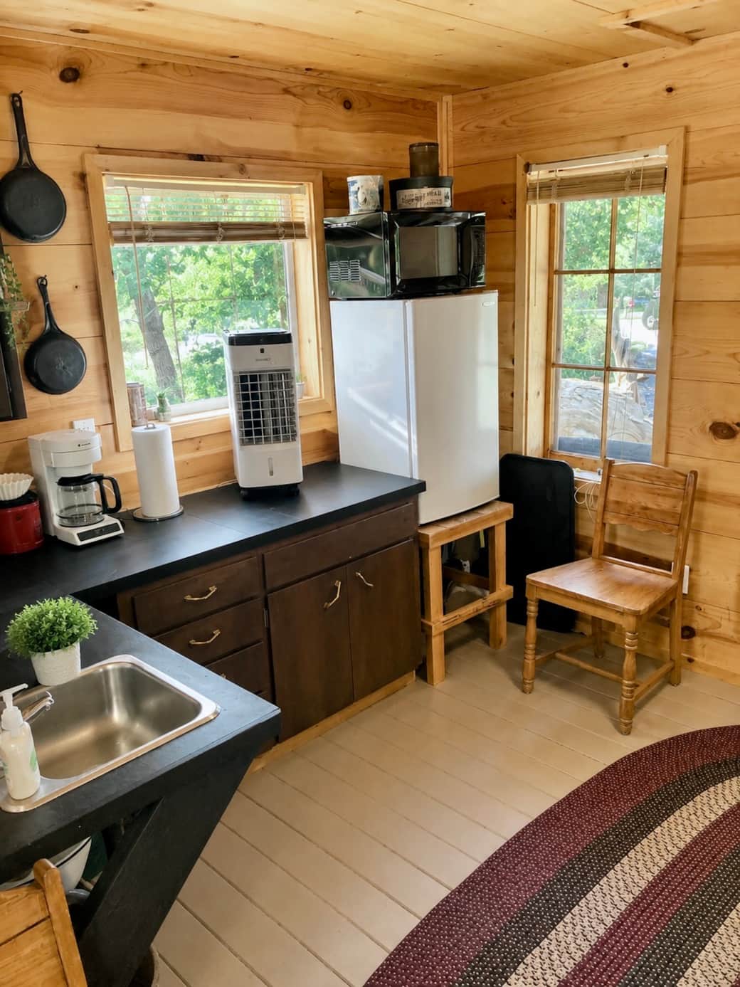 Guest House Kitchenette