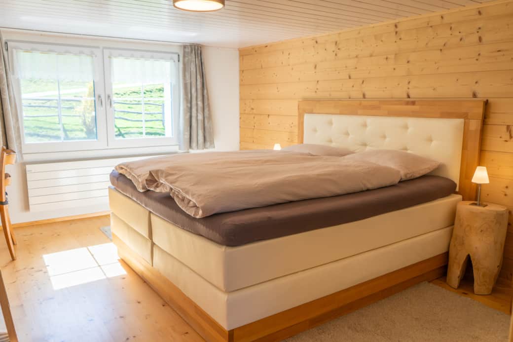2. Schlafzimmer