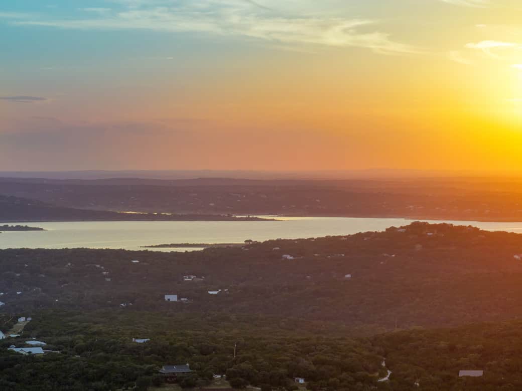 Minutes From Canyon Lake