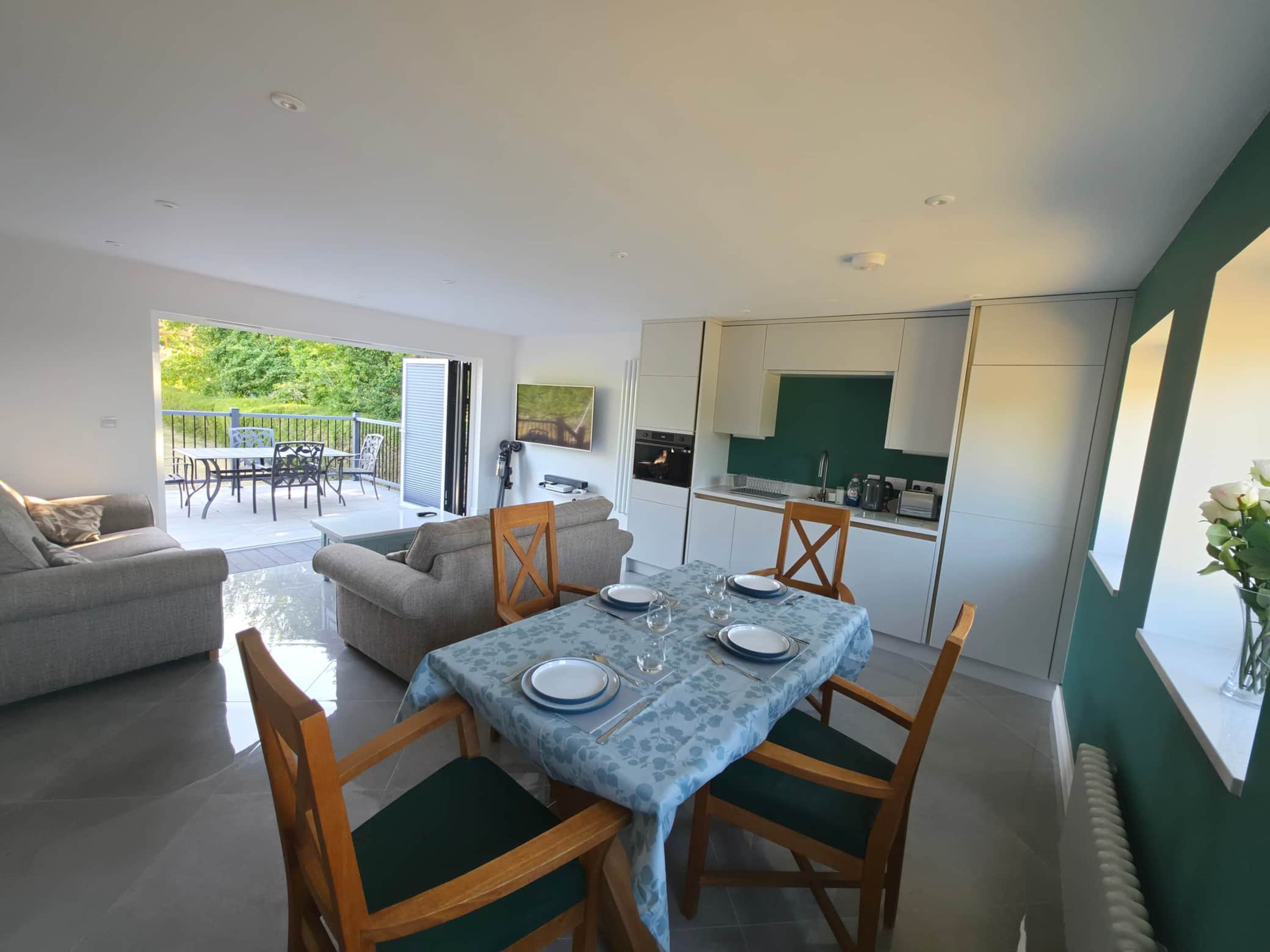 Kitchen/Diner/Lounge