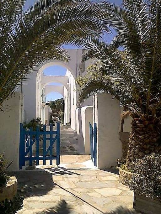 House entrance from the street House entrance from the street