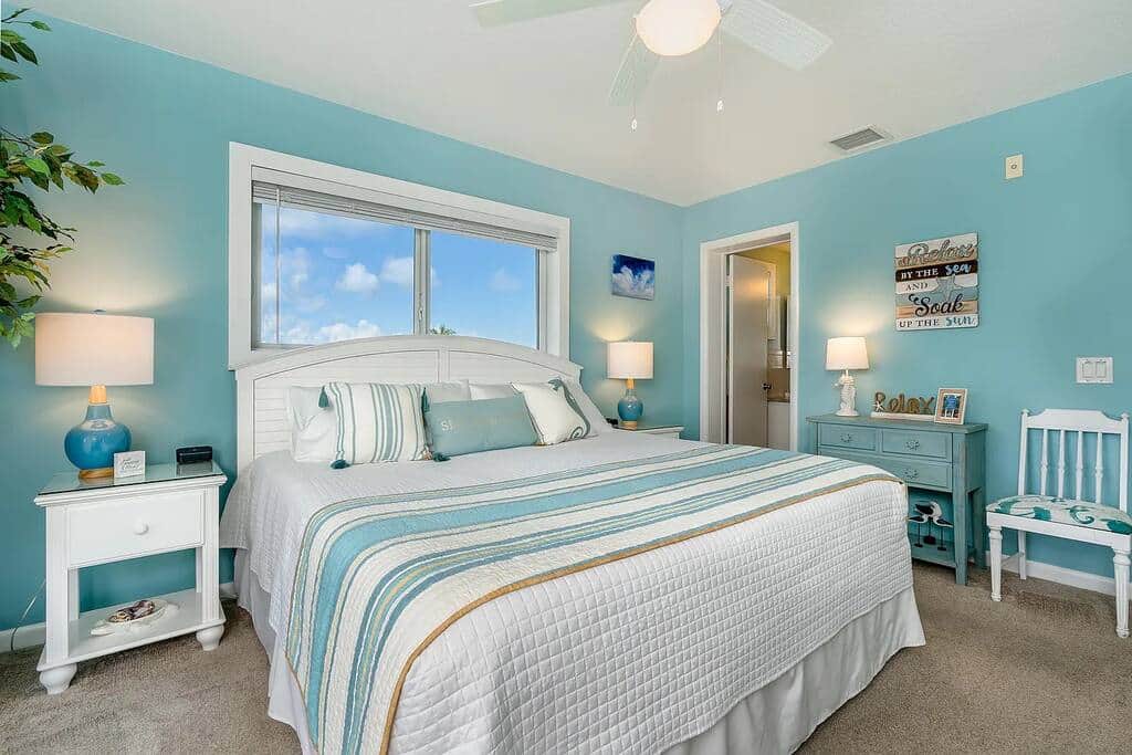 thirtythreebythesea-master-bed thirtythreebythesea-master-bed