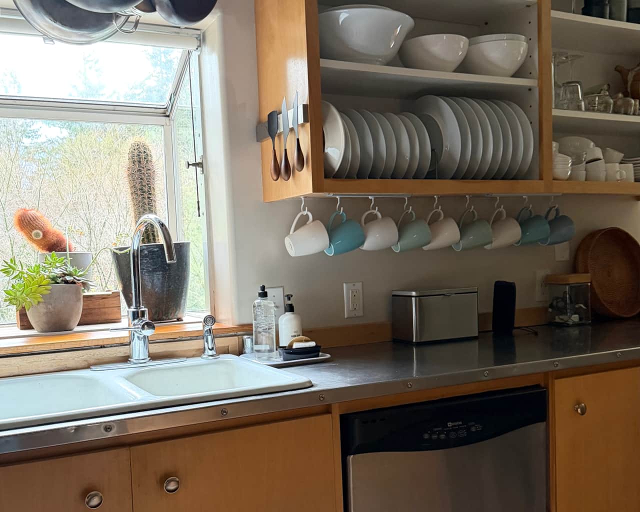 A fully equipped kitchen for cooking at your own pace