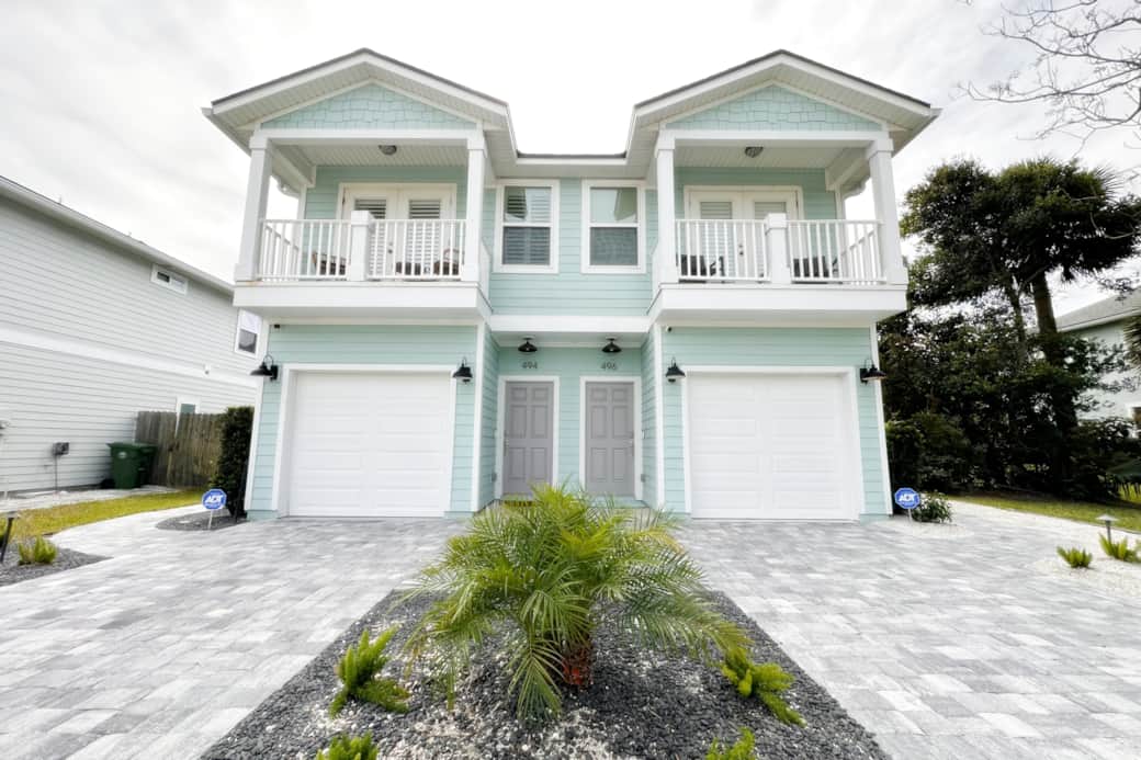 Front of beautiful townhome