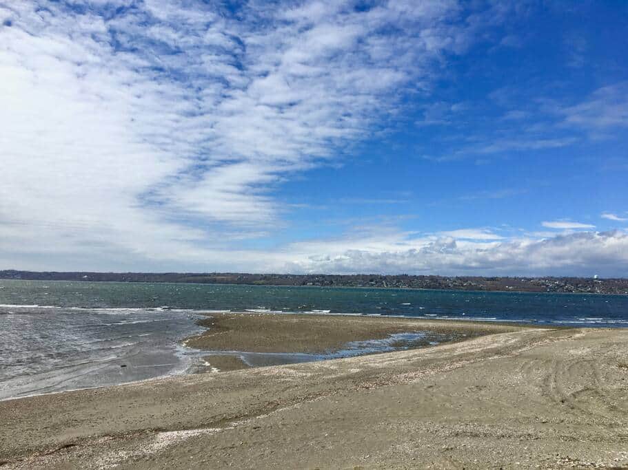 The Quonset Large Unique home 1 mile to beach Vacation Home in Tiverton