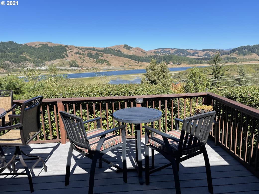 Patio overlooking the Rogue River Patio overlooking the Rogue River