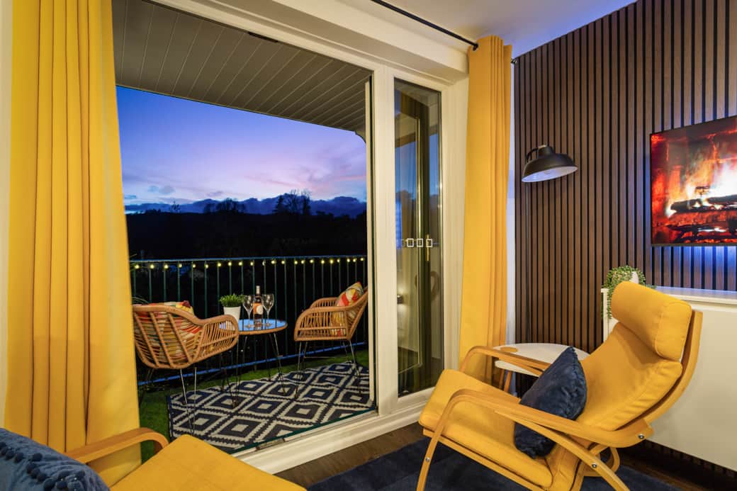 Balcony Views Lake Windermere skyline & fells. Perfect for catching a sunset over a glass of wine. Balcony Views Lake Windermere skyline & fells. Perfect for catching a sunset over a glass of wine.