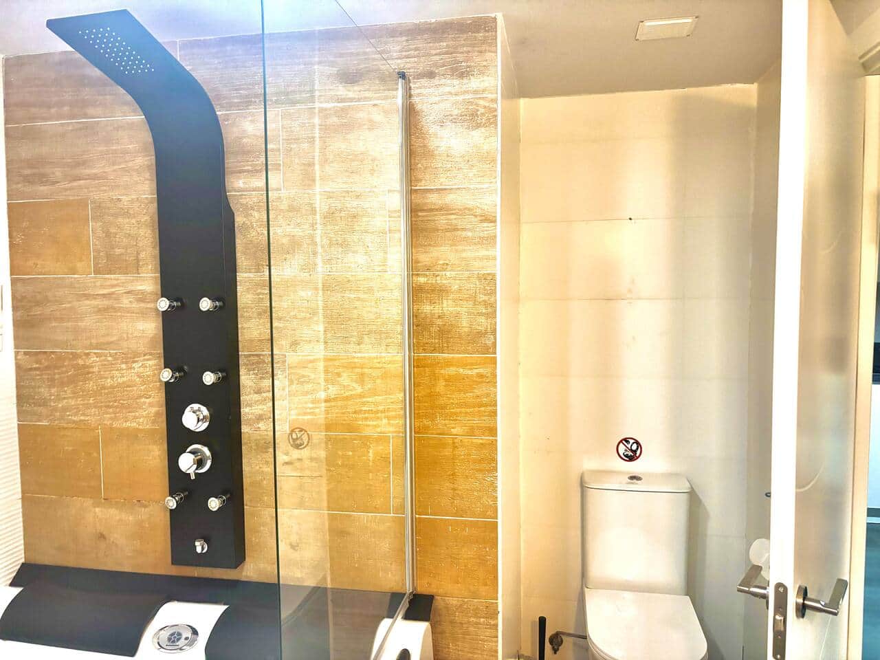 Apartamento romántico con Jacuzzi — foto 16