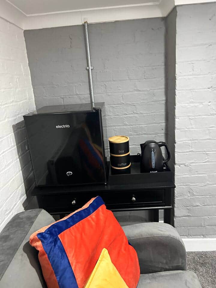 Tea, coffee and fridge Tea, coffee and fridge