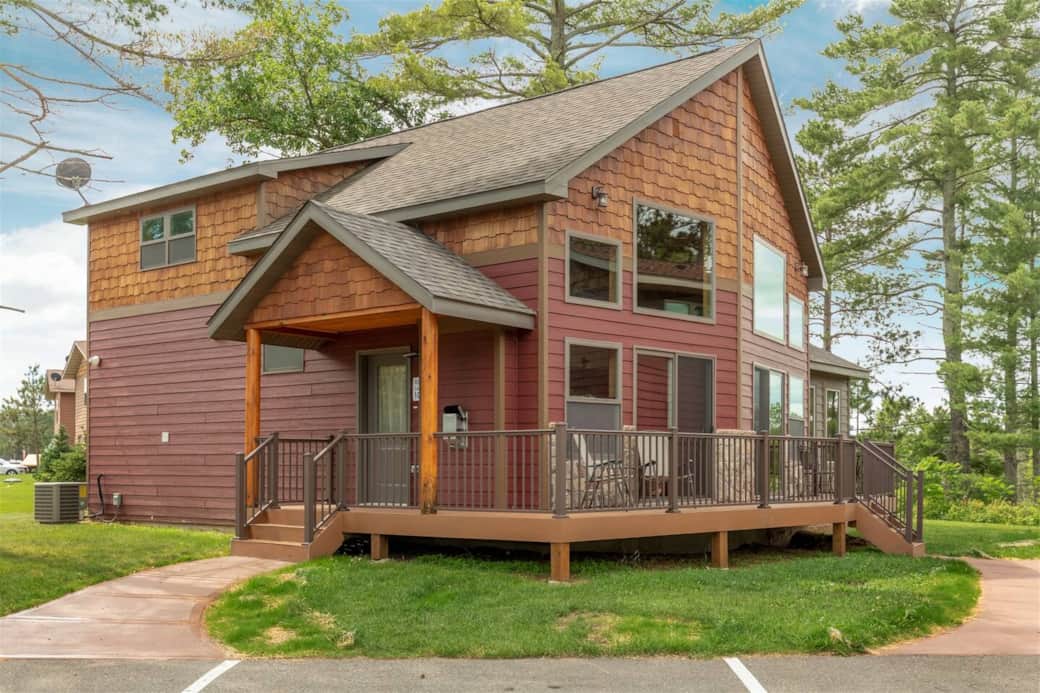 Cabin Exterior and Front Deck.