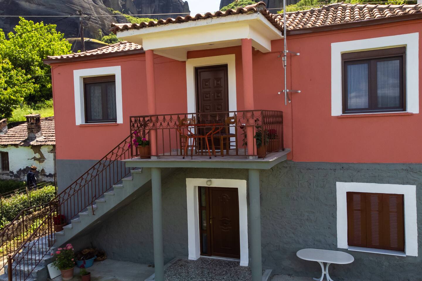 Fani's House Under Meteora