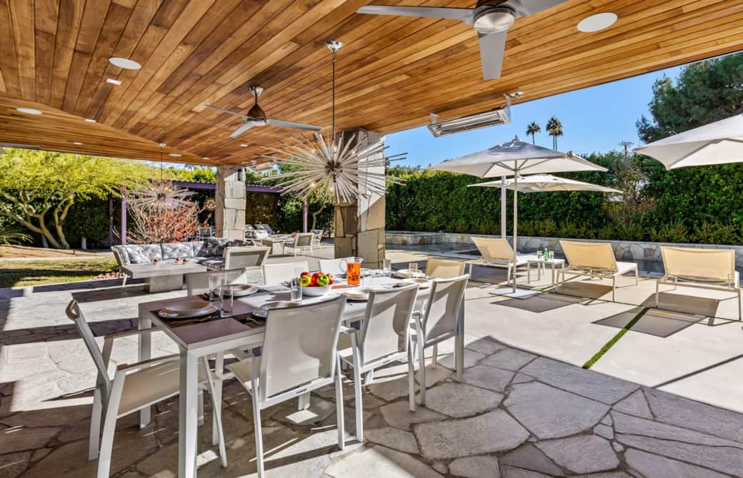 05 Covered al fresco dining