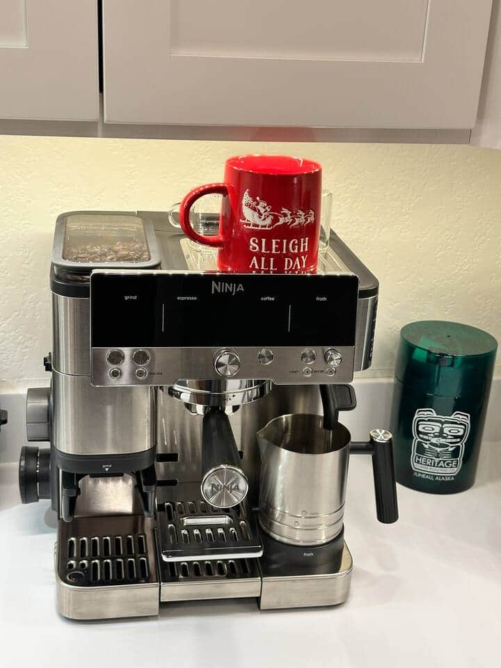 Start the day with a cup of coffee your way. Choose from espresso, a solid cup o’ joe, cold press, or your favorite espresso drink using the Ninja express café, the coffee pot, the Kuerig, or the french press.