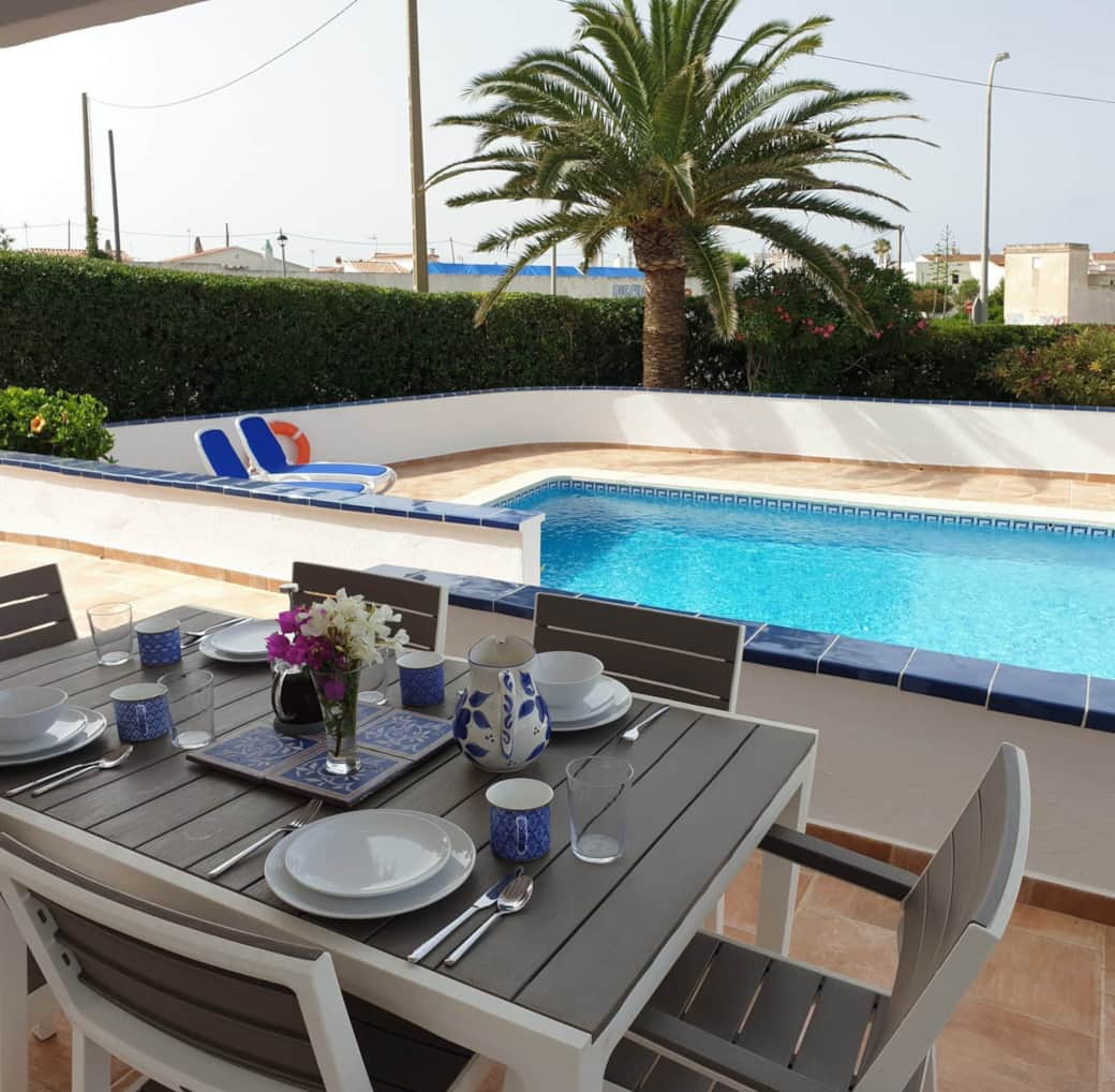 Marcia - Raised terrace Overlooking Pool