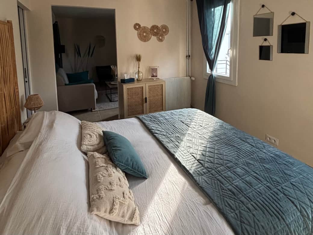 Côté nuit chbre Grenache 4 Côté nuit chbre Grenache 4