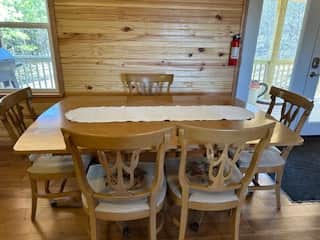 Table/6 chairs