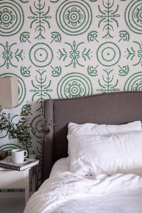 Queen bedroom detail - Bec Willox Queen bedroom detail - Bec Willox