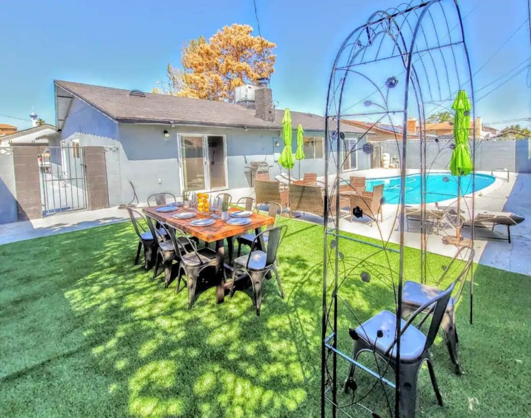 Exterior Dining Overview Exterior Dining Overview