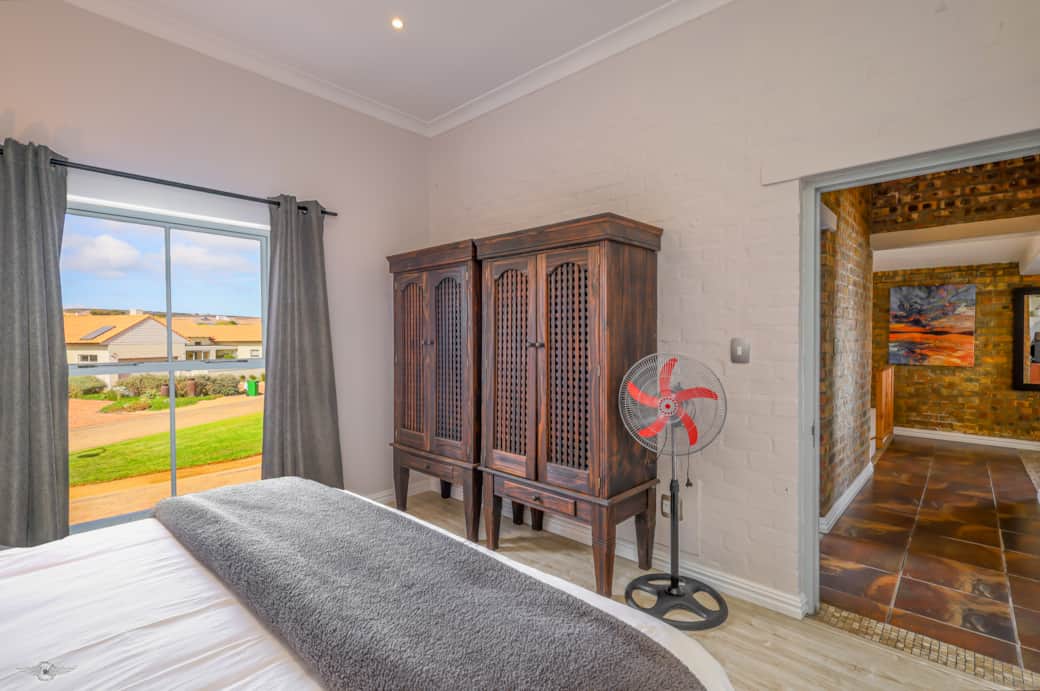 Primary Bedroom with King Bed