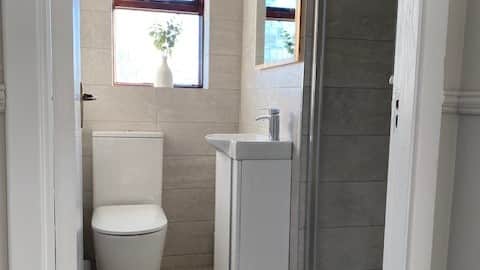 Bathroom 4
