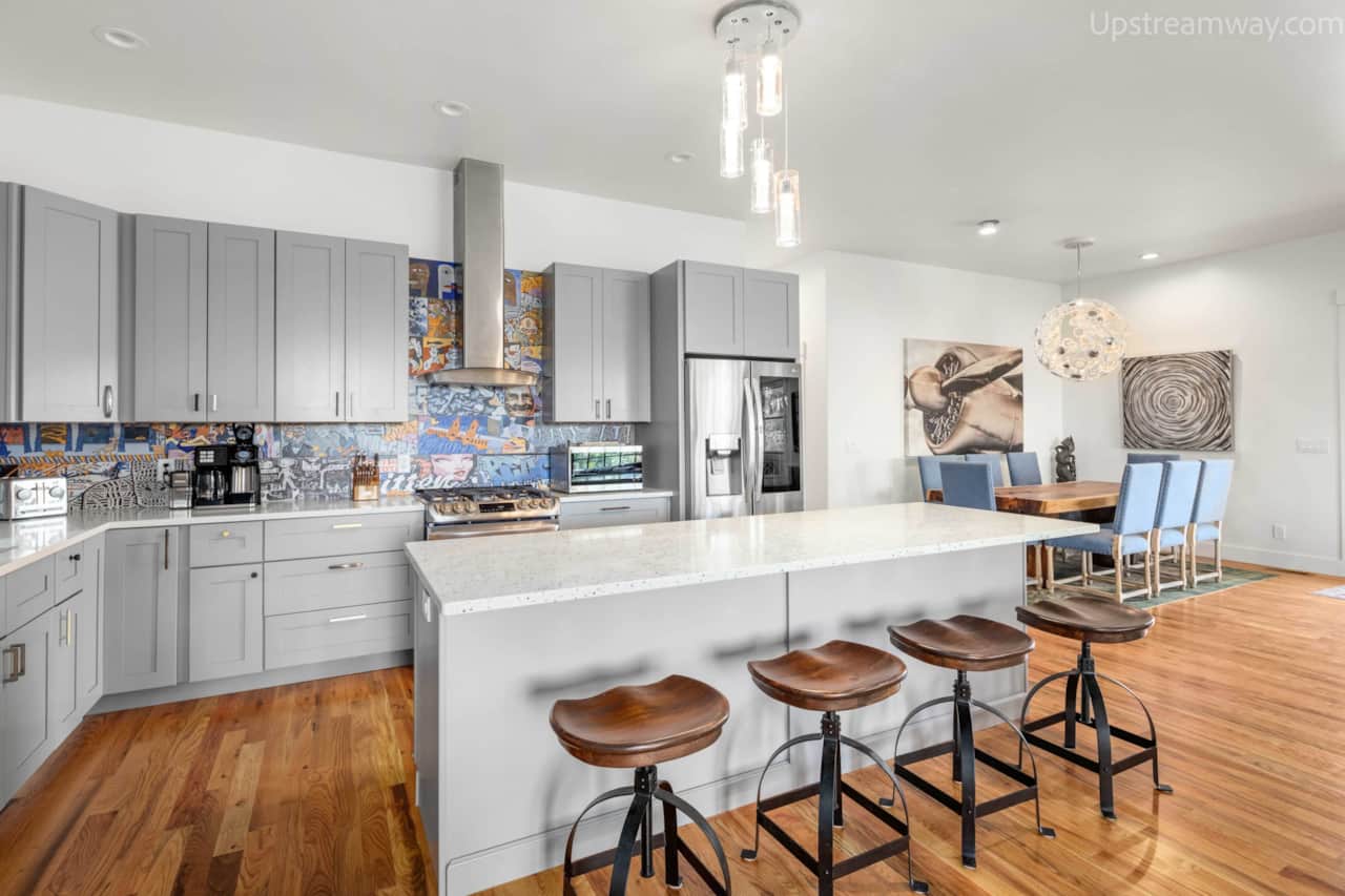 34 Upstream Bachelor Sanctuary vacationers dream kitchen with stainless steel appliances