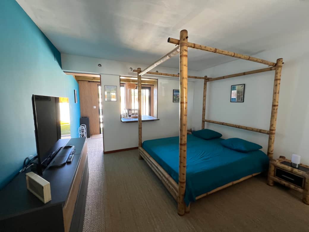 CHAMBRE BIS CHAMBRE BIS