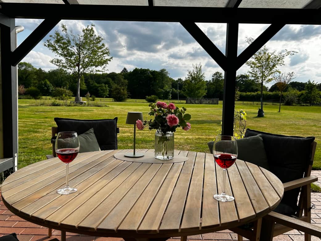 Terrasse mit Blick ins Grüne