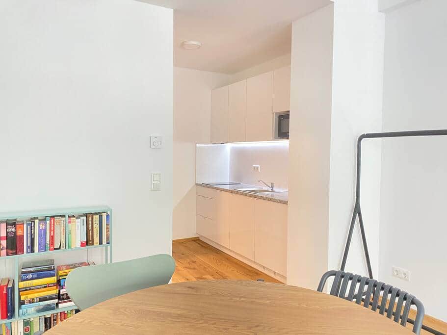 B0221c24 e90a 4d9a a0a5 5f9044684002