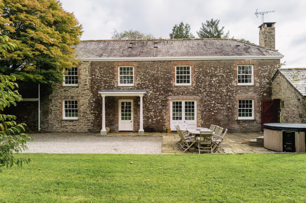 The Barton Lawn