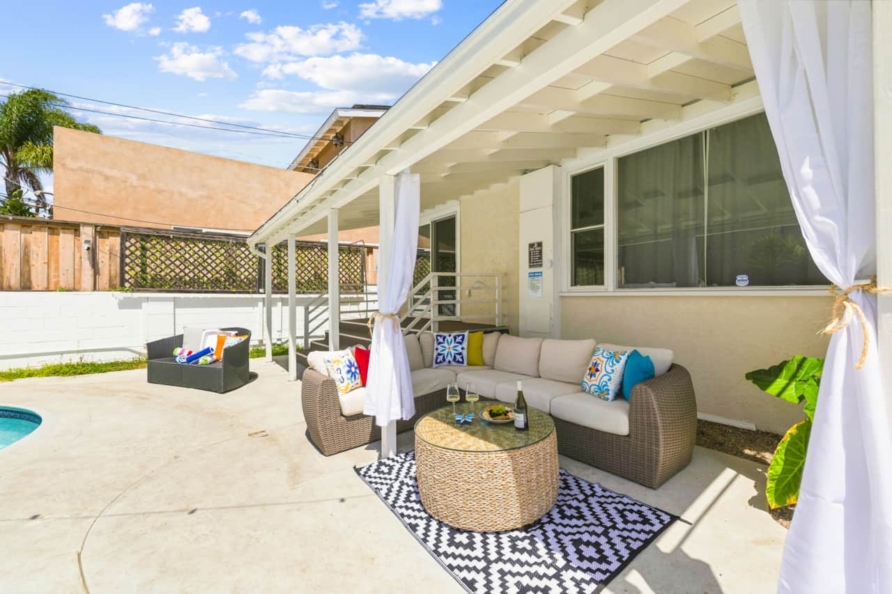 Outdoor Covered Lounge Seating