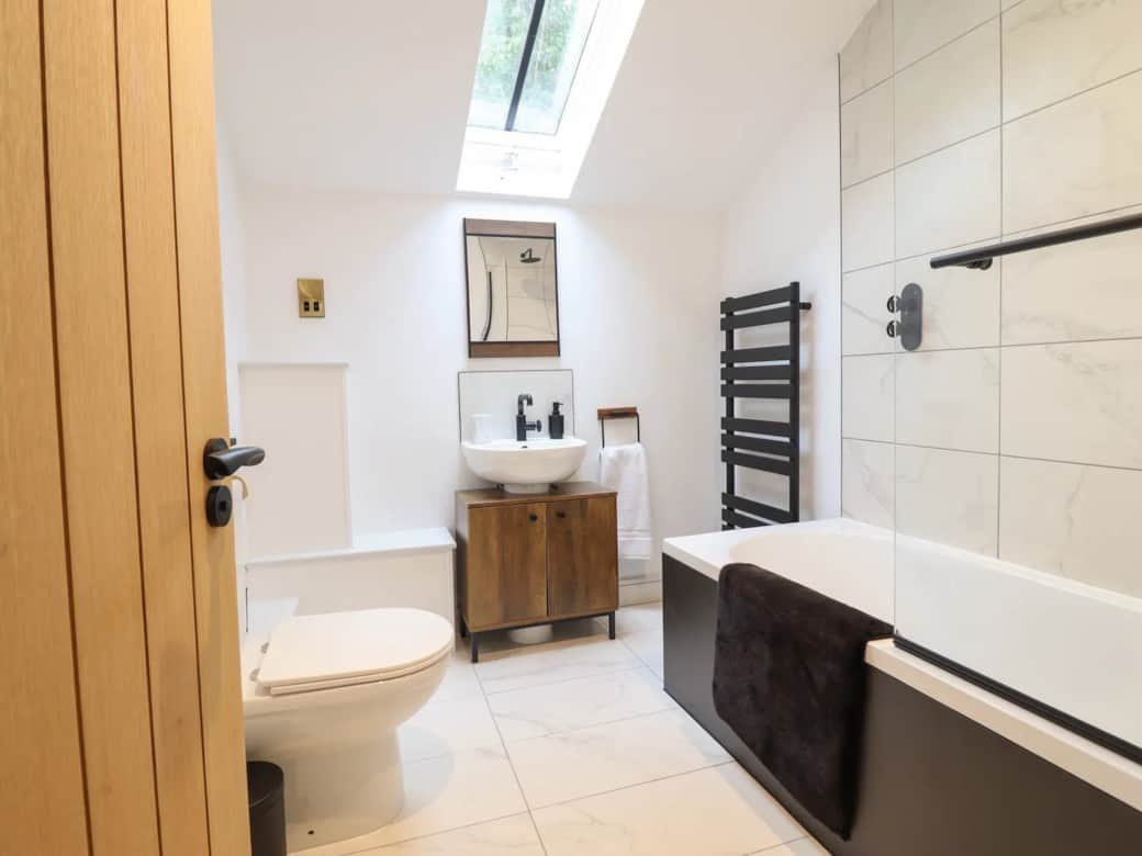 Bathroom 1 Bathroom 1