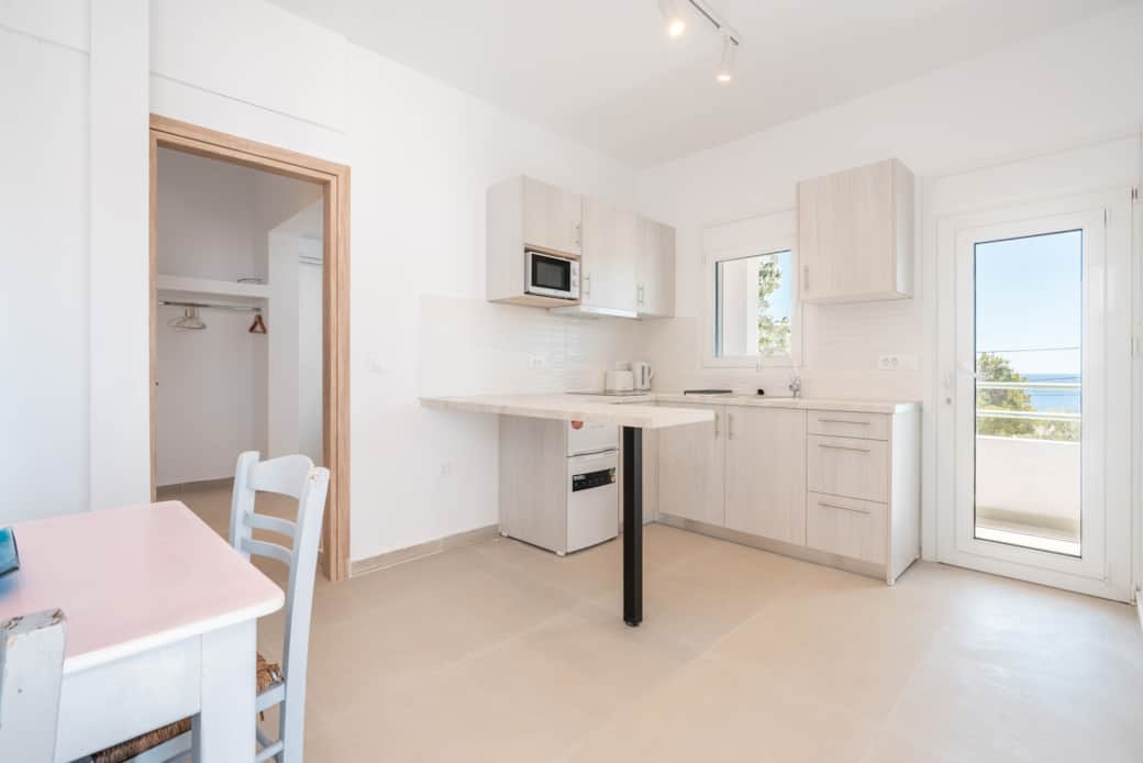 C kitchen