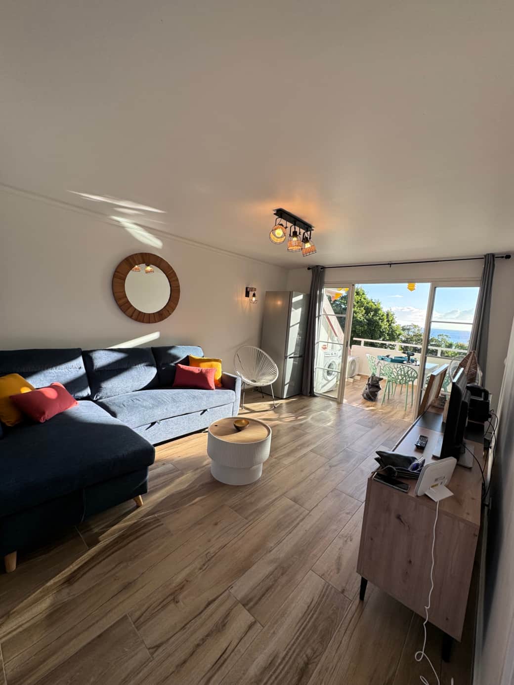 Salon sur terrasse - TI KAZ COCO PLANTEUW - Pierre & Vacances Sainte Anne Guadeloupe - Conciergerie Salon sur terrasse - TI KAZ COCO PLANTEUW - Pierre & Vacances Sainte Anne Guadeloupe - Conciergerie