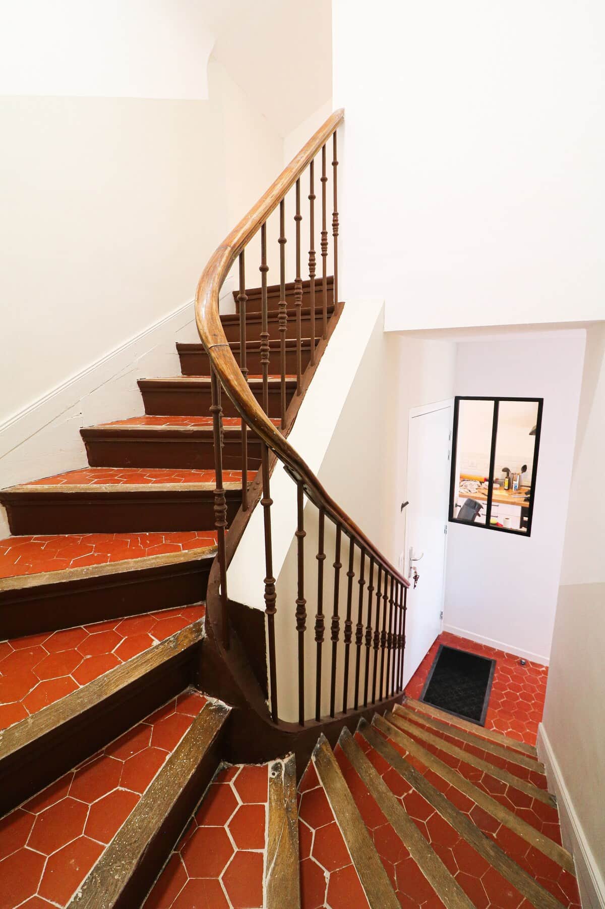 Escalier menant à l'espace nuit