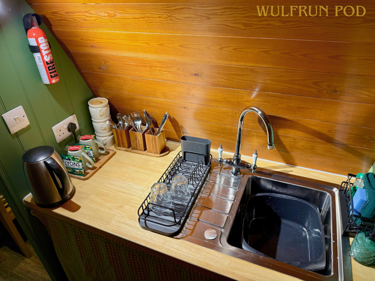 Kitchenette and welcome coffee & biscuits