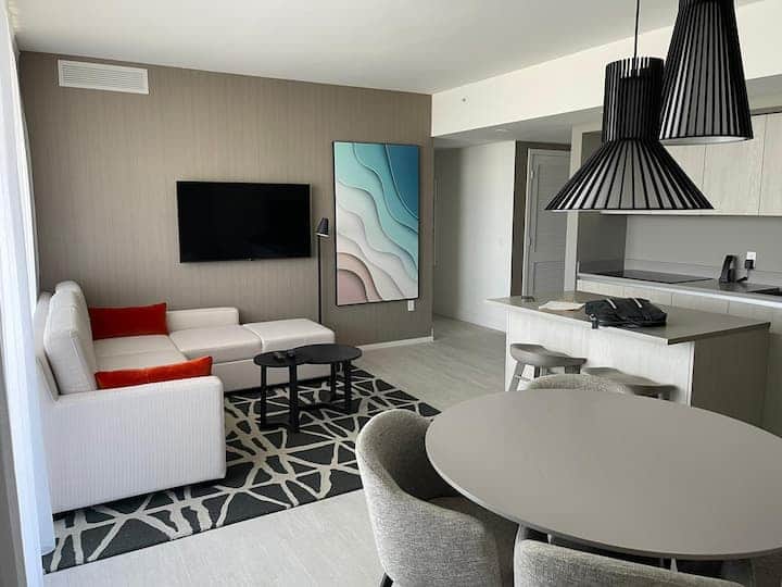 Beautiful WaterViewCondo at Hyde Beach House3104