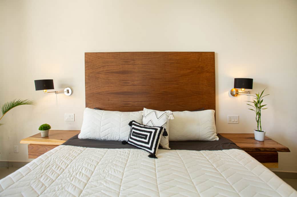302 C King Bed 8Q9B7529 302 C King Bed 8Q9B7529