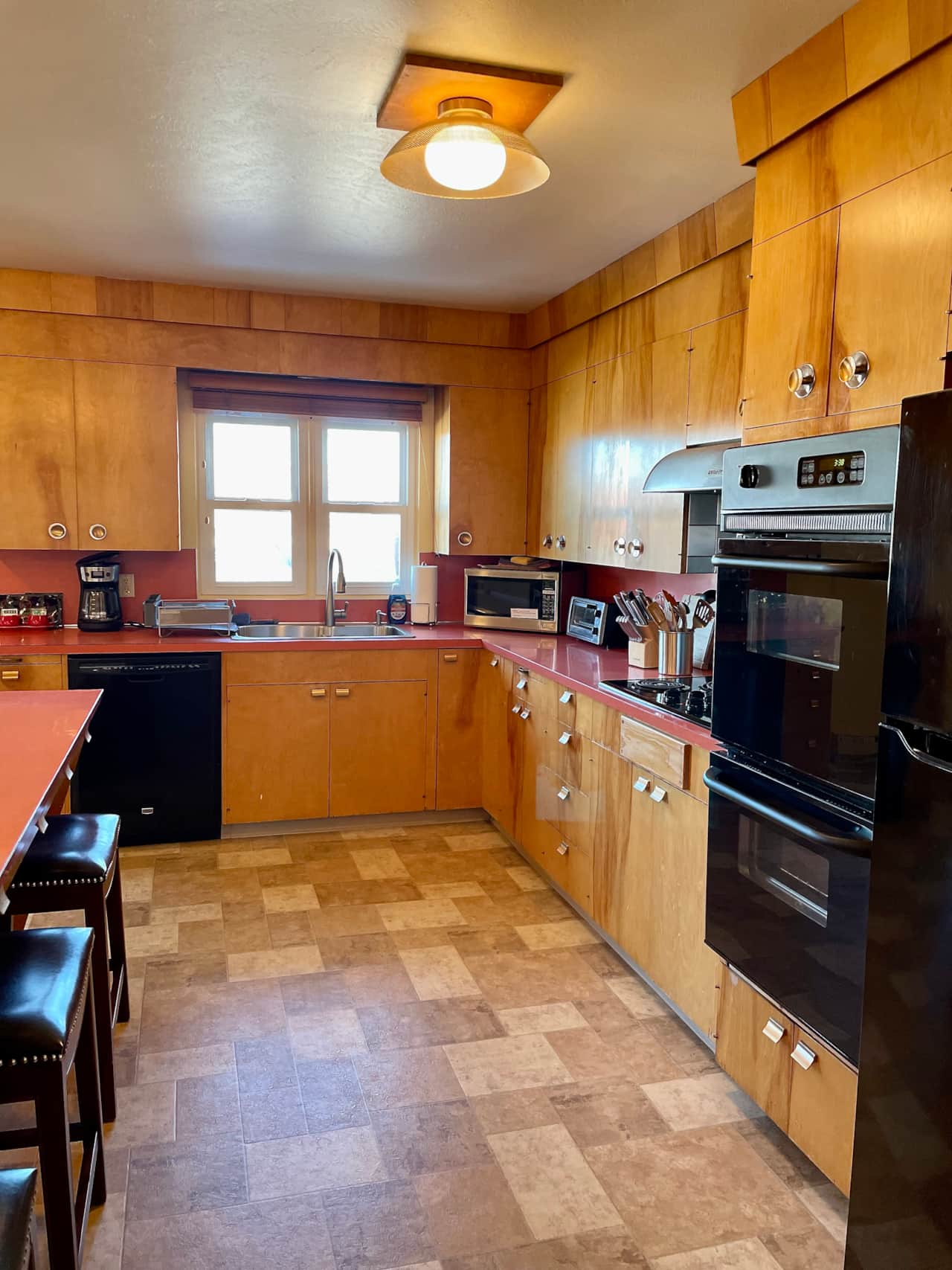 Full Kitchen 2