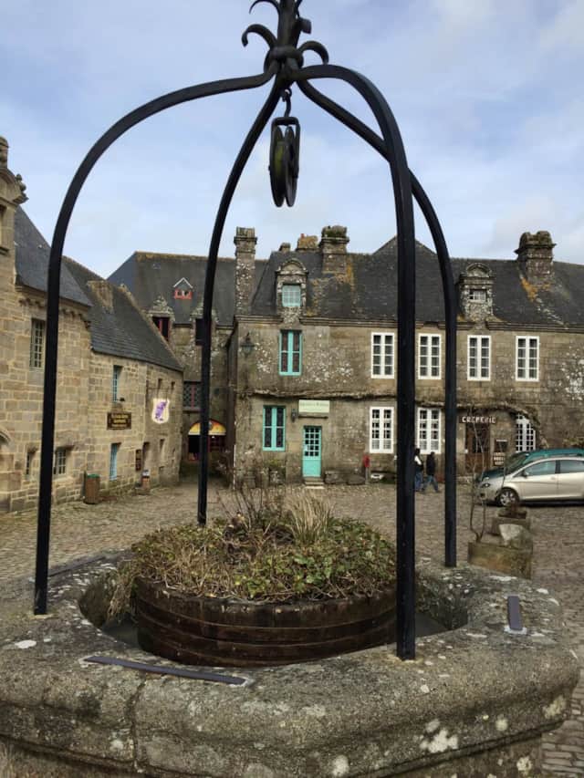 Locronan – Granitplatz