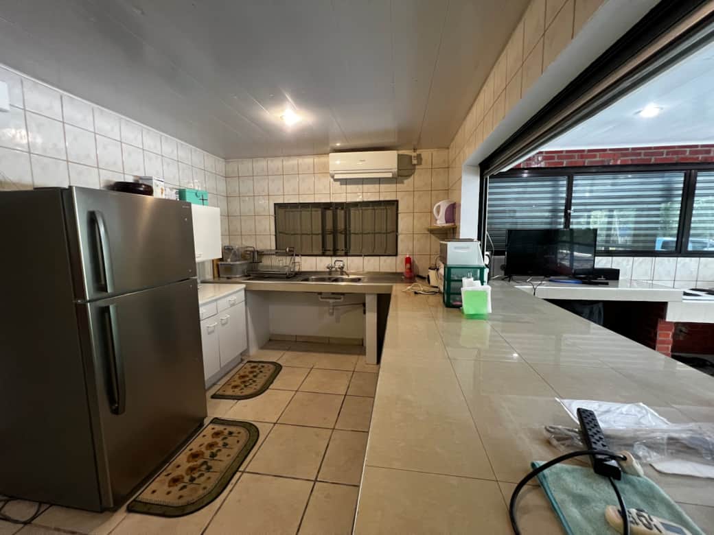 Kitchen 1