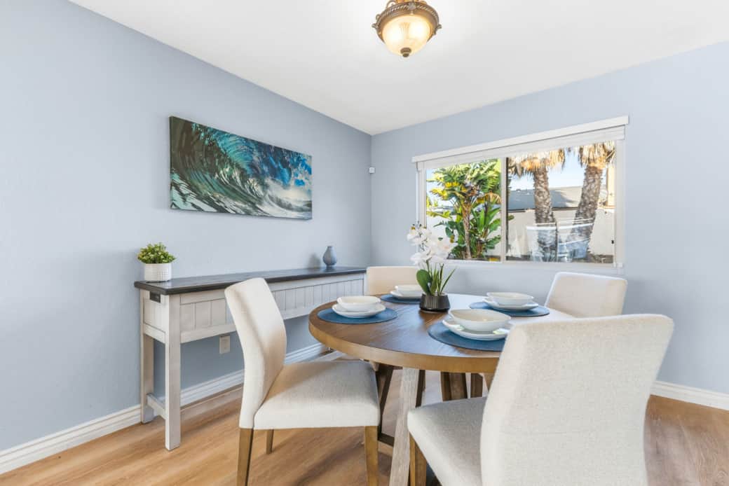 Dining Area - 4 Seats